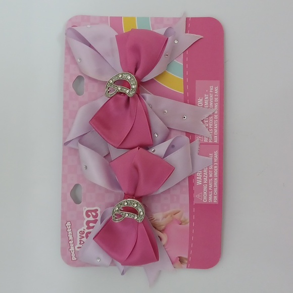 3/$25  Set of hair accessories - Picture 4 of 9